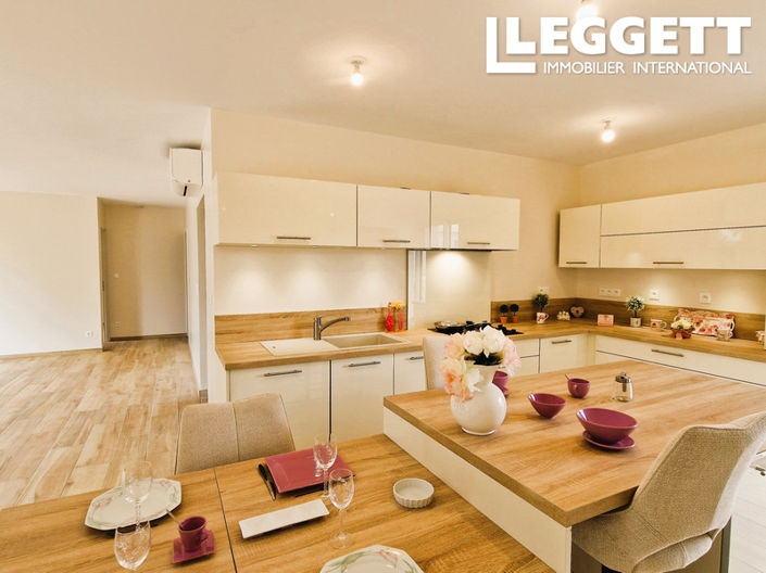 Image No.1-3 Bed House for sale