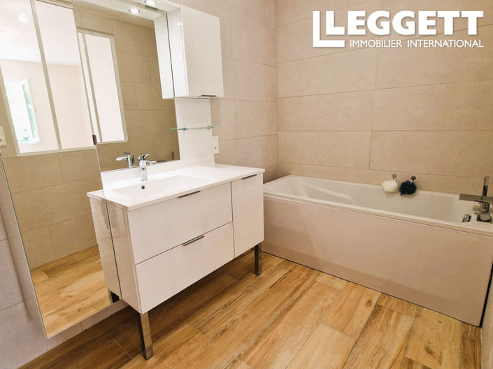 Image No.5-3 Bed House for sale