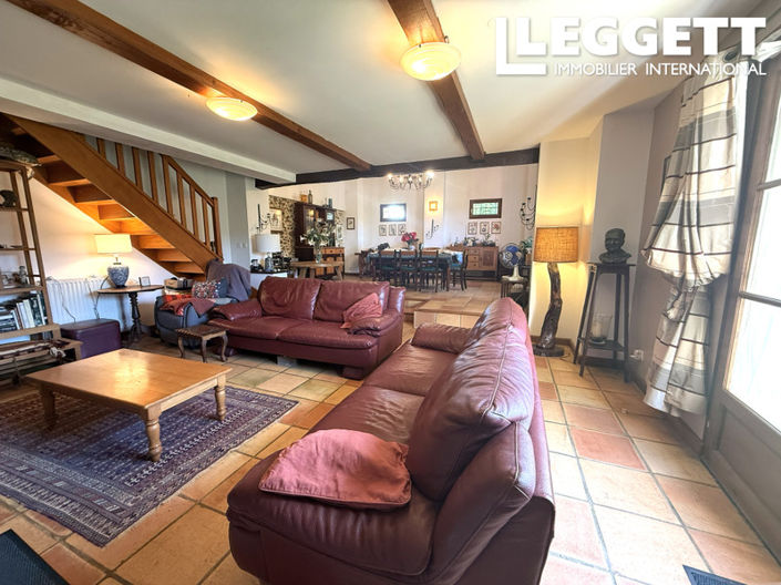 Image No.4-6 Bed House for sale