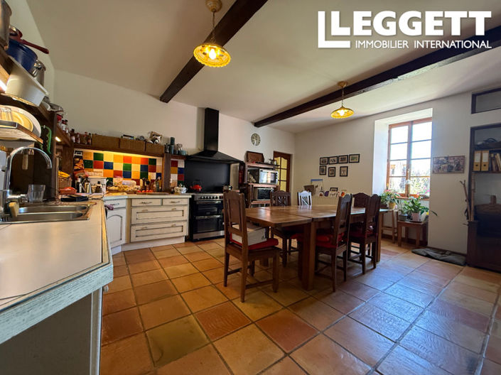 Image No.5-6 Bed House for sale