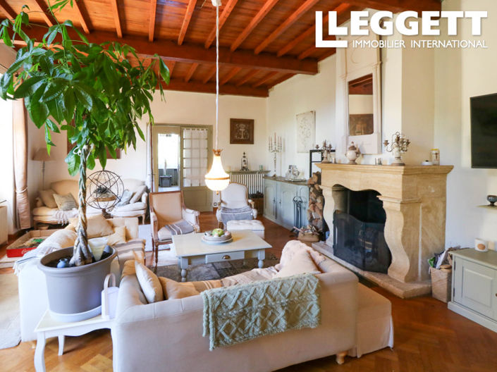 Image No.2-6 Bed Chateaux for sale