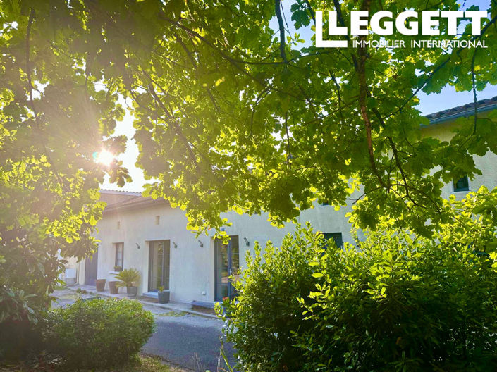 Image No.1-4 Bed House for sale