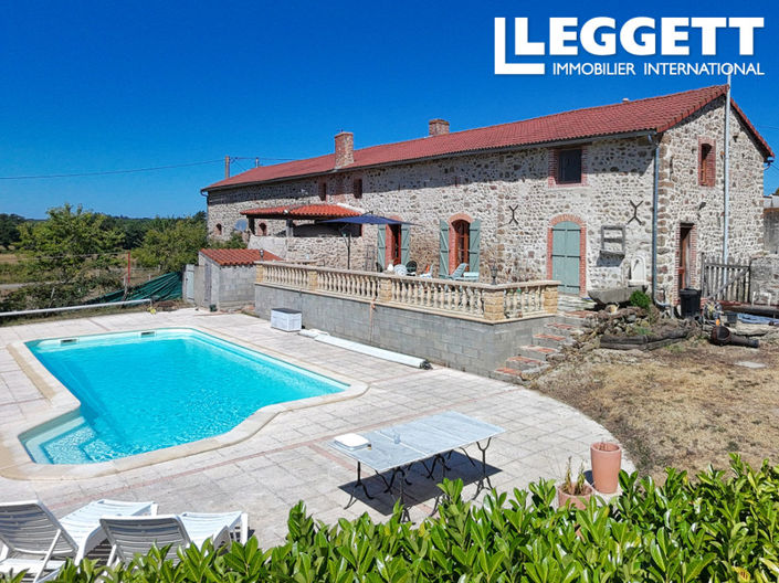 Image No.1-4 Bed House for sale