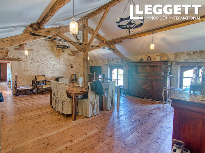 Image No.3-4 Bed House for sale