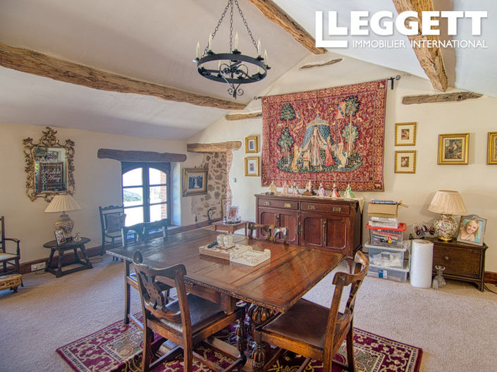 Image No.6-4 Bed House for sale