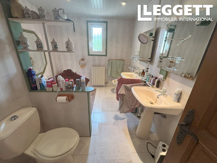 Image No.10-4 Bed House for sale