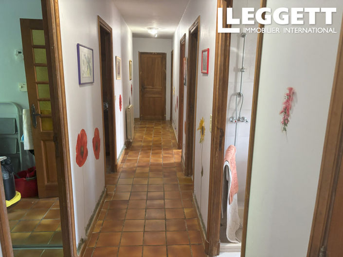 Image No.7-4 Bed House for sale