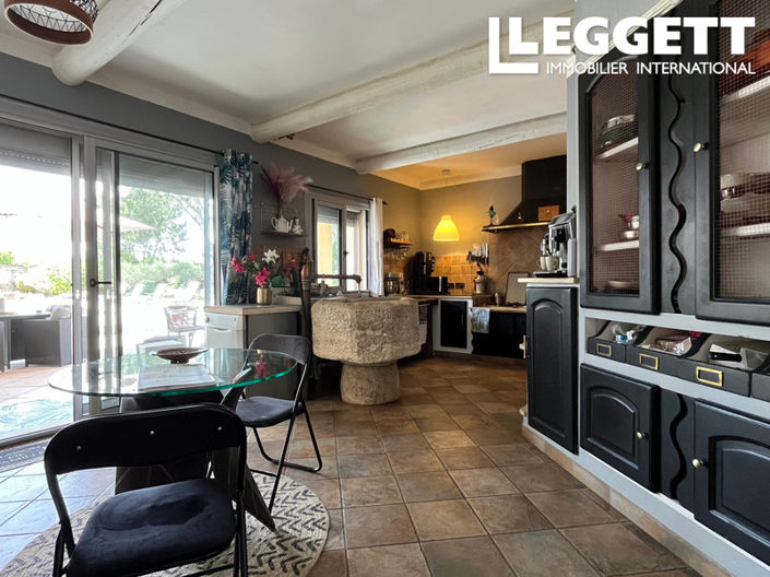 Image No.3-6 Bed House for sale