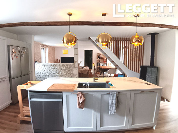 Image No.6-3 Bed House for sale