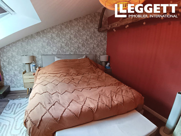 Image No.9-3 Bed House for sale