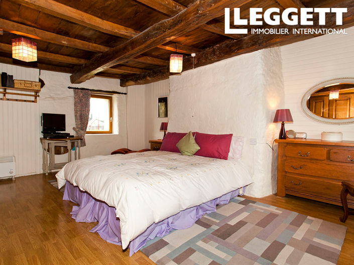 Image No.3-4 Bed House for sale