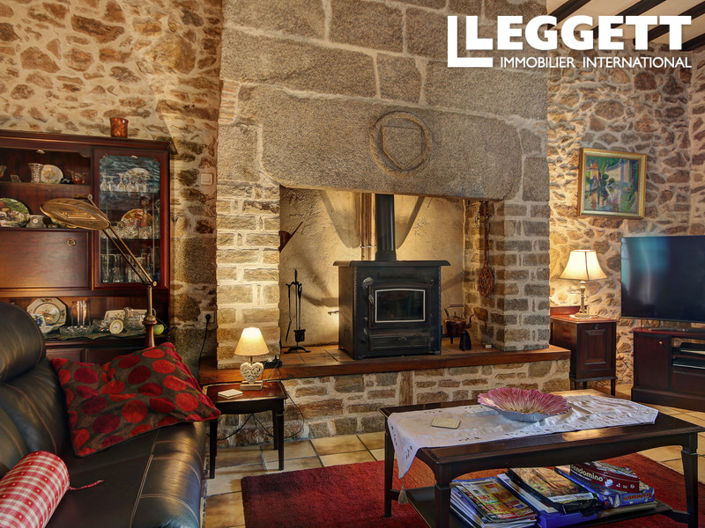 Image No.8-5 Bed House for sale