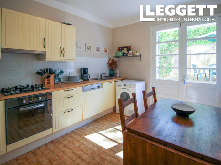 Image No.10-5 Bed House for sale