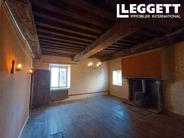 Image No.10-3 Bed House for sale