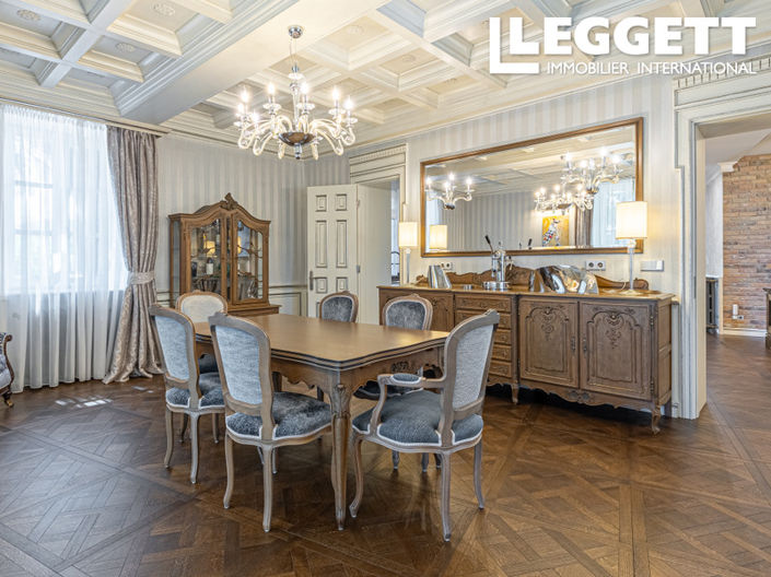 Image No.7-7 Bed House for sale