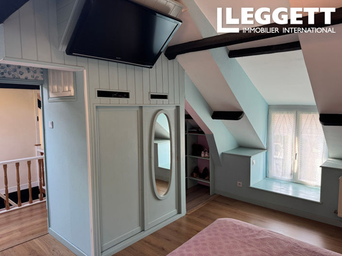 Image No.8-2 Bed House for sale