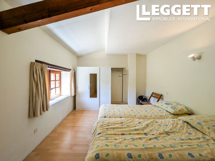 Image No.7-6 Bed House for sale