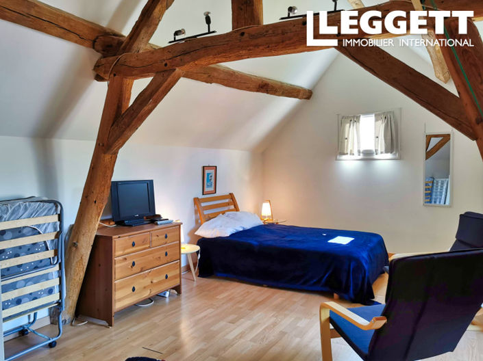 Image No.6-3 Bed House for sale