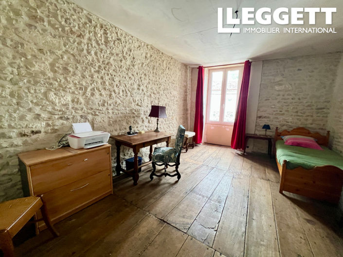 Image No.8-5 Bed House for sale