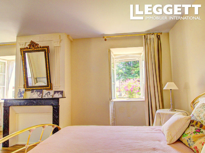 Image No.7-4 Bed House for sale