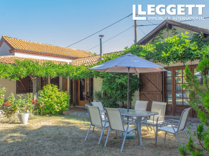 Image No.8-3 Bed House for sale