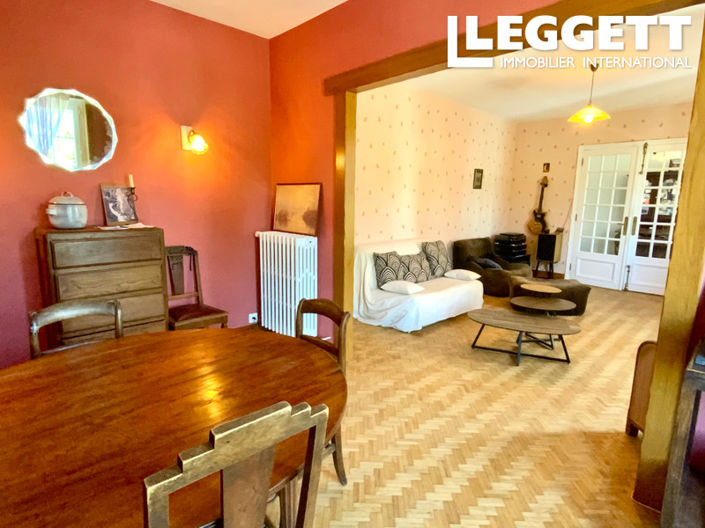 Image No.6-5 Bed House for sale