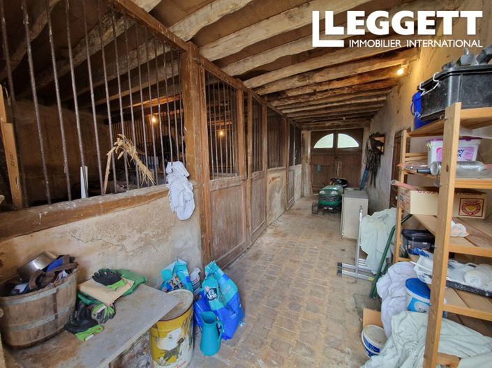 Image No.8-7 Bed House for sale