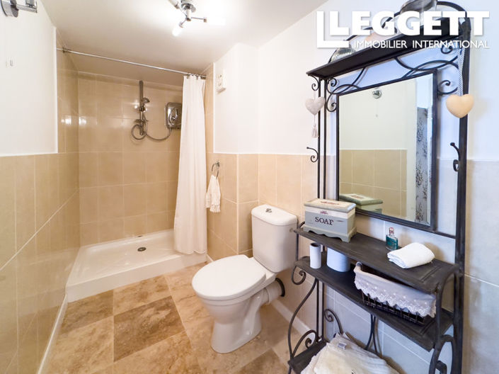 Image No.10-3 Bed House for sale