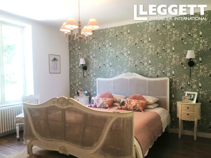 Image No.5-4 Bed House for sale