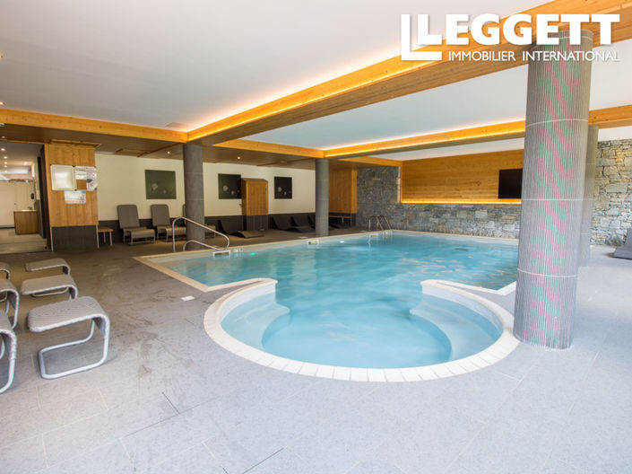 Image No.10-5 Bed Apartment for sale