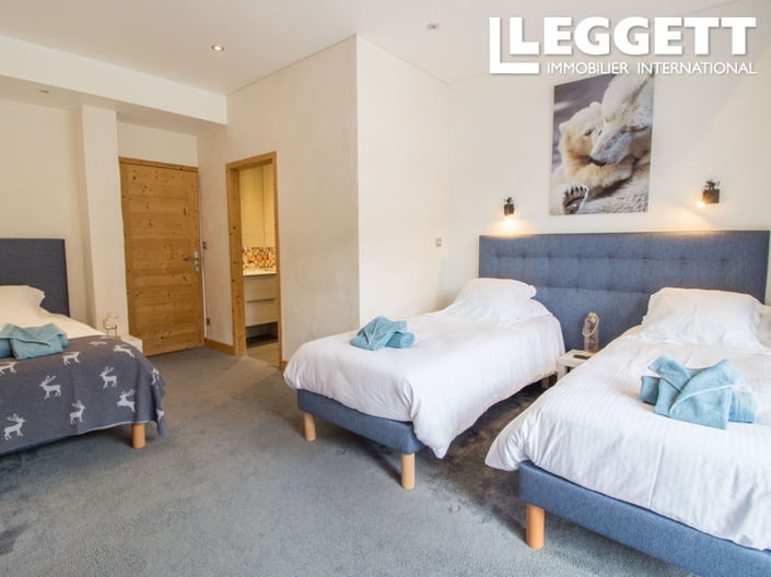 Image No.5-5 Bed Apartment for sale