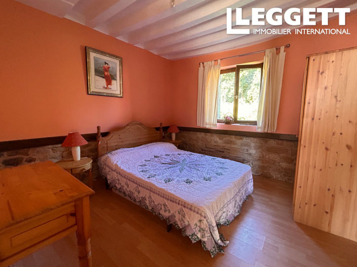 Image No.9-4 Bed House for sale