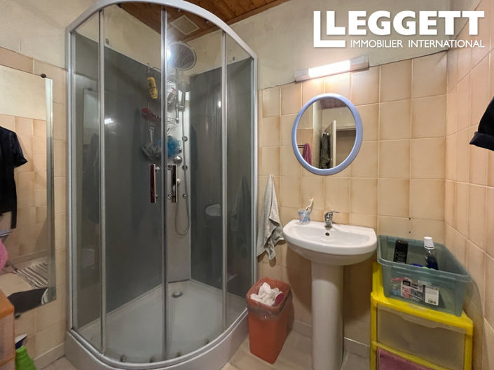 Image No.10-2 Bed House for sale