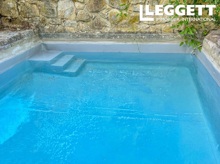 Image No.10-6 Bed House for sale