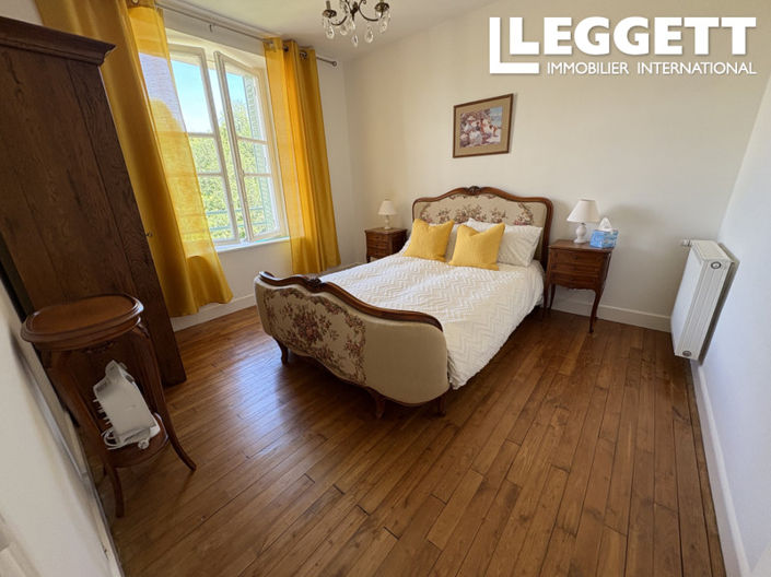 Image No.7-4 Bed House for sale