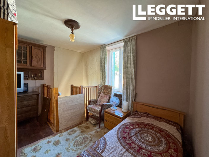 Image No.5-2 Bed House for sale