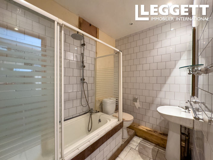 Image No.9-2 Bed House for sale