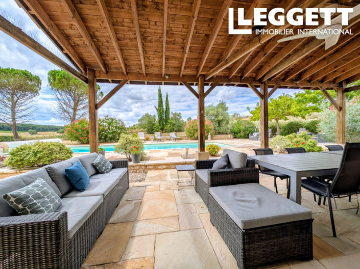 Image No.2-5 Bed House for sale