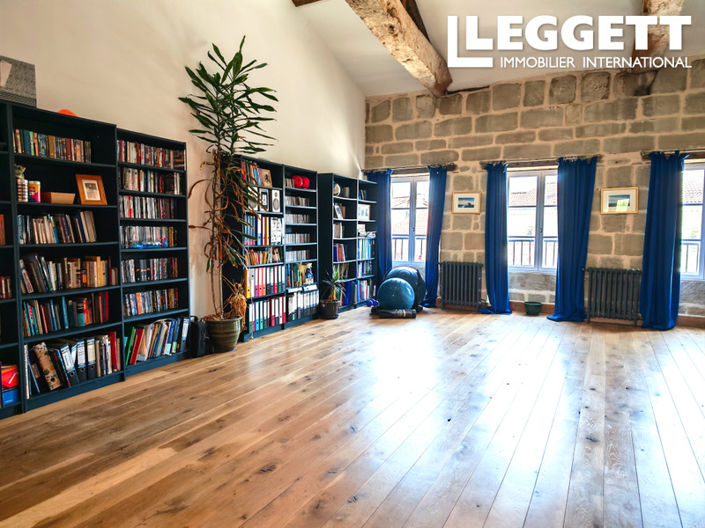 Image No.1-3 Bed House for sale