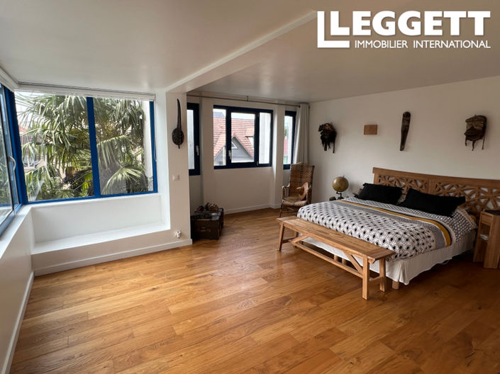 Image No.8-3 Bed House for sale