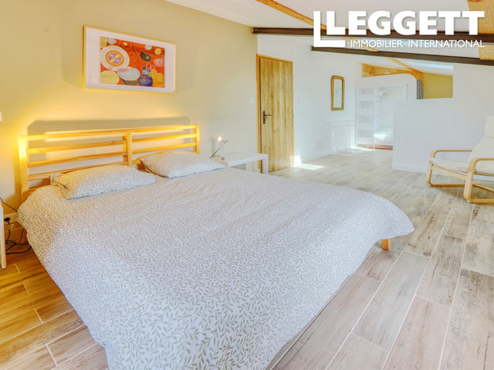 Image No.7-3 Bed House for sale