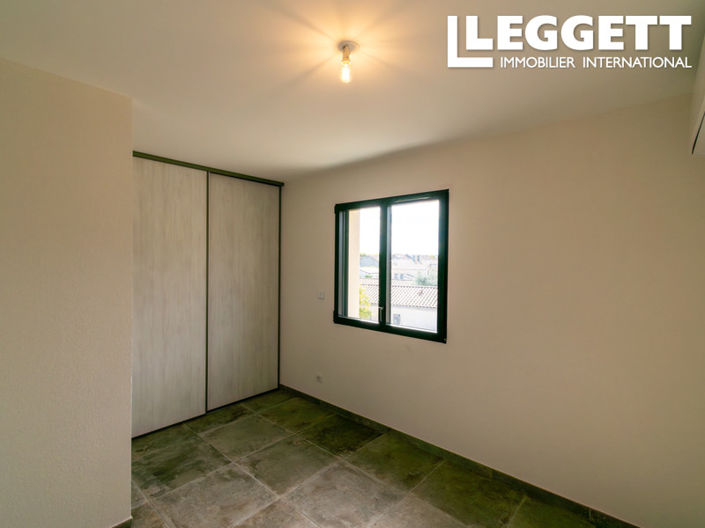 Image No.10-2 Bed House for sale