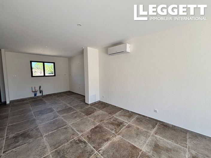 Image No.6-2 Bed House for sale