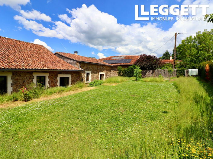 Image No.10-3 Bed House for sale