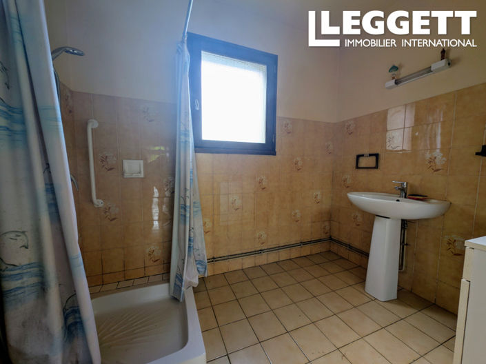 Image No.7-2 Bed House for sale