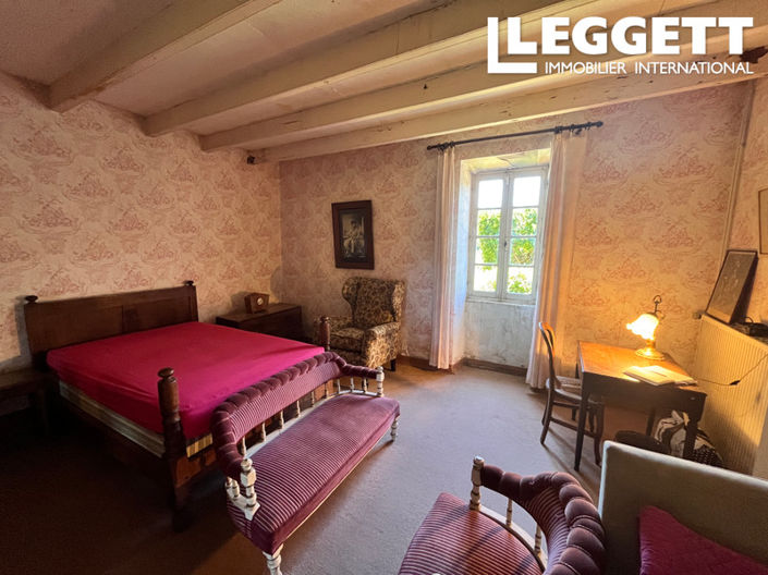 Image No.7-5 Bed House for sale