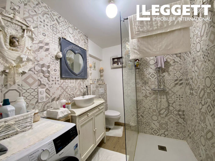 Image No.6-4 Bed House for sale