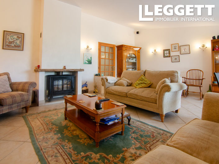 Image No.5-5 Bed House for sale