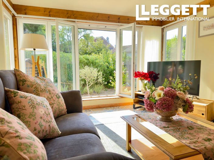 Image No.2-4 Bed House for sale