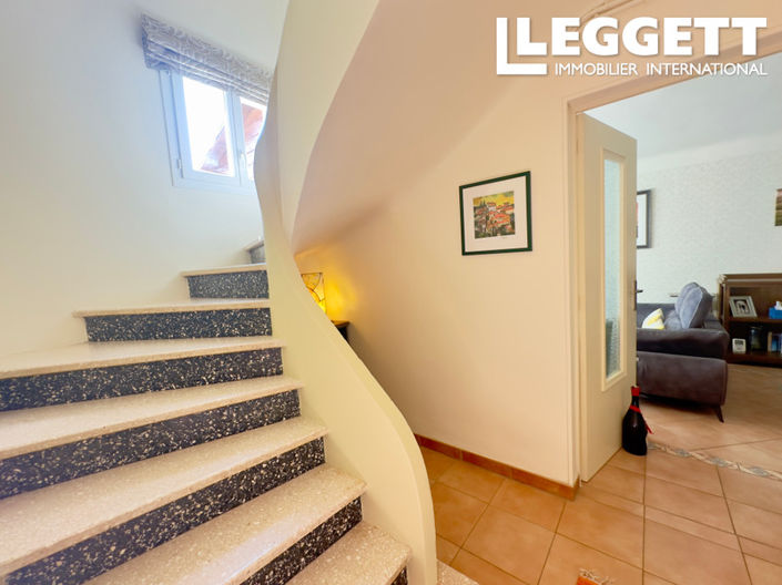 Image No.4-4 Bed House for sale